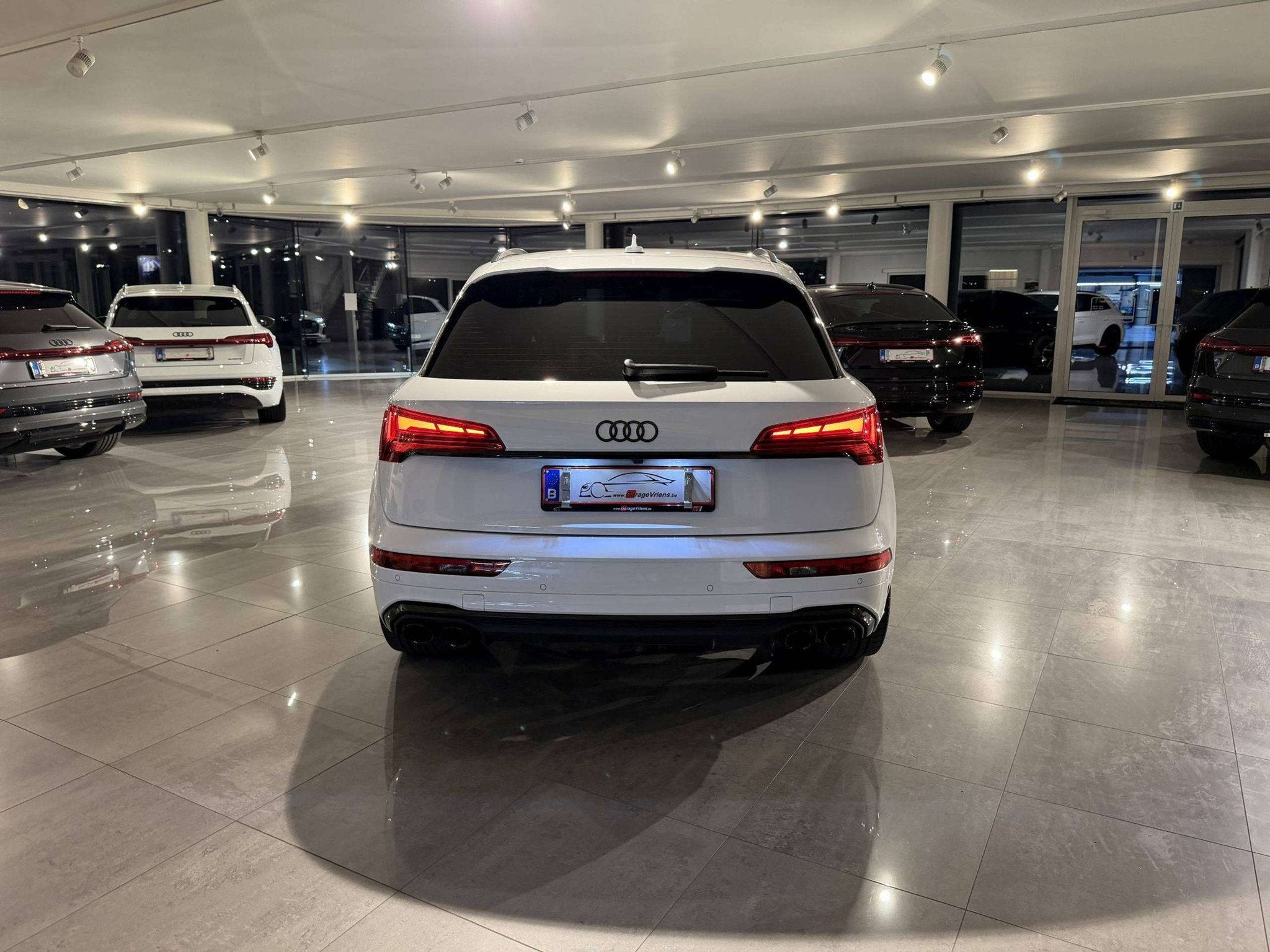 Audi Q5 SOLD BIJ GARAGE VRIENS YVES BV! (bj 2024, automaat), Auto's, Automaat, Gebruikt, Zwart, 4 cilinders