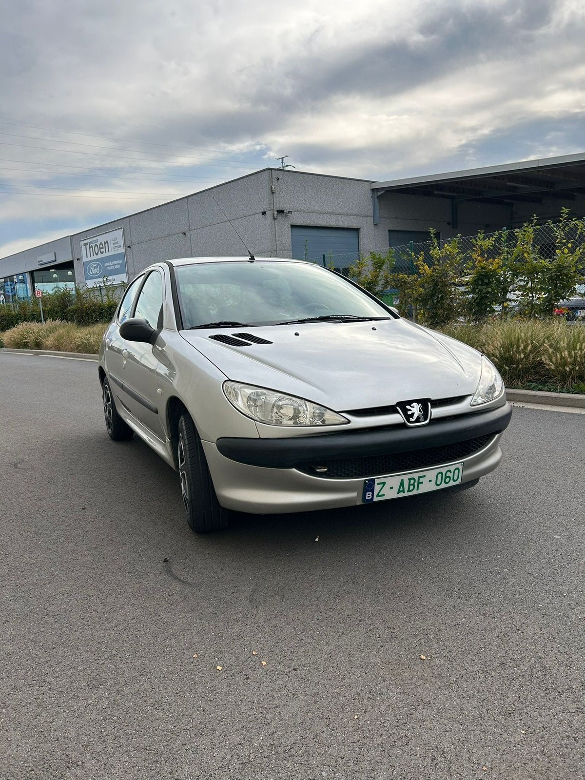 Peugeot 206 1.1 44kw benz euro4 bj2004km132510 1j garantie, Auto's, Peugeot, Emergency brake assist, Bedrijf, Handgeschakeld, 5 deurs