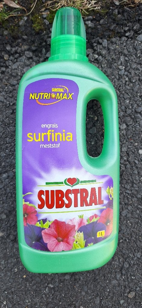 Substral Nutri+Max Surfinia meststof 1 liter, Ophalen