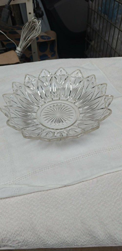 schaal in helder geperst glas diam 25 cm, Antiek en Kunst, Ophalen of Verzenden