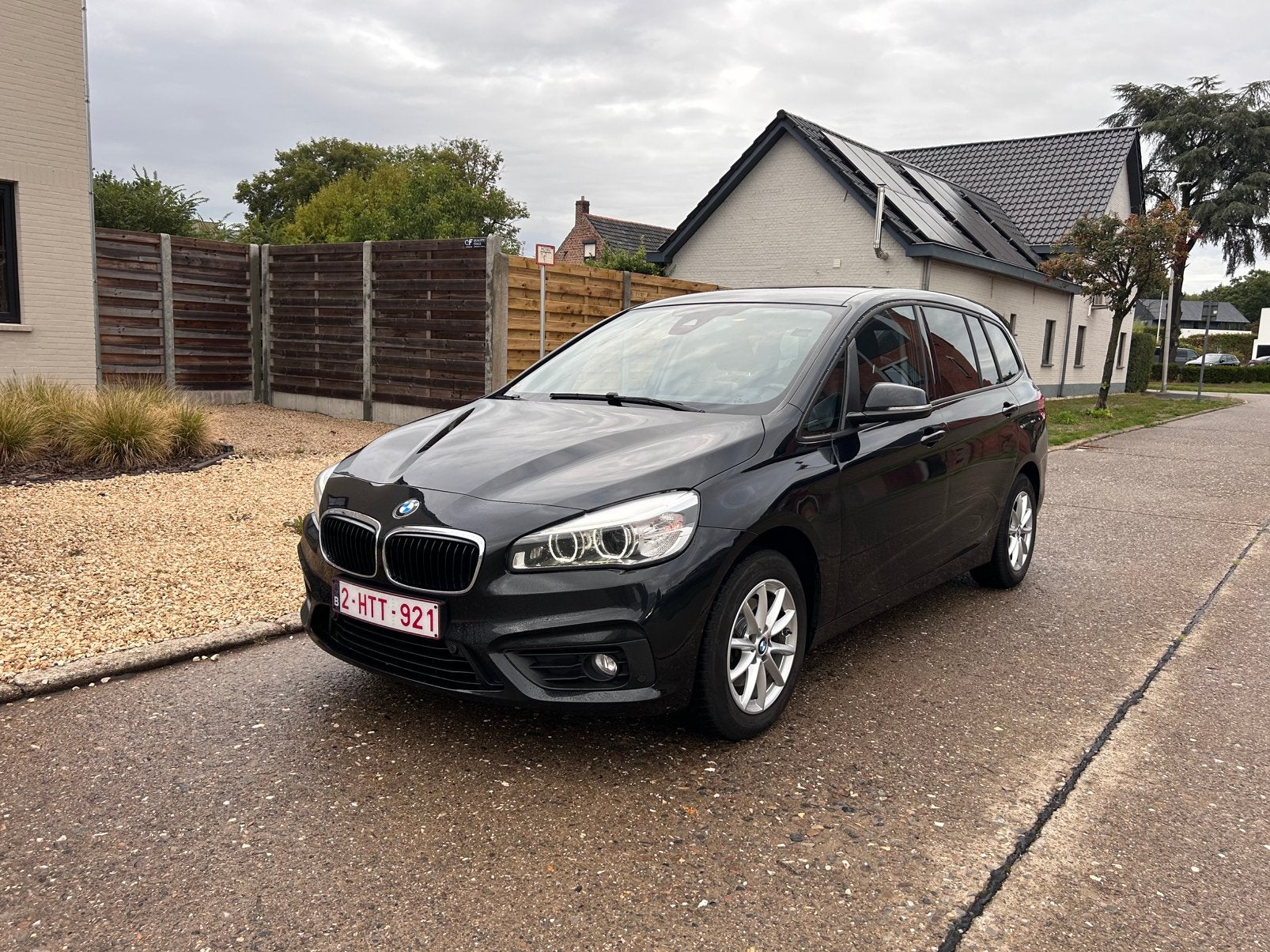 BMW 216d Gran Tourer HUD, Xenon, NaviPro, Autos, BMW, Achat, Euro 6, Entretenue par le concessionnaire, Noir