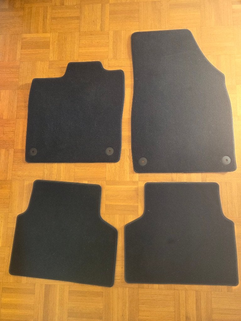 VW ID.3 textiele vloermatten voor en achter, Ophalen, Zo goed als nieuw