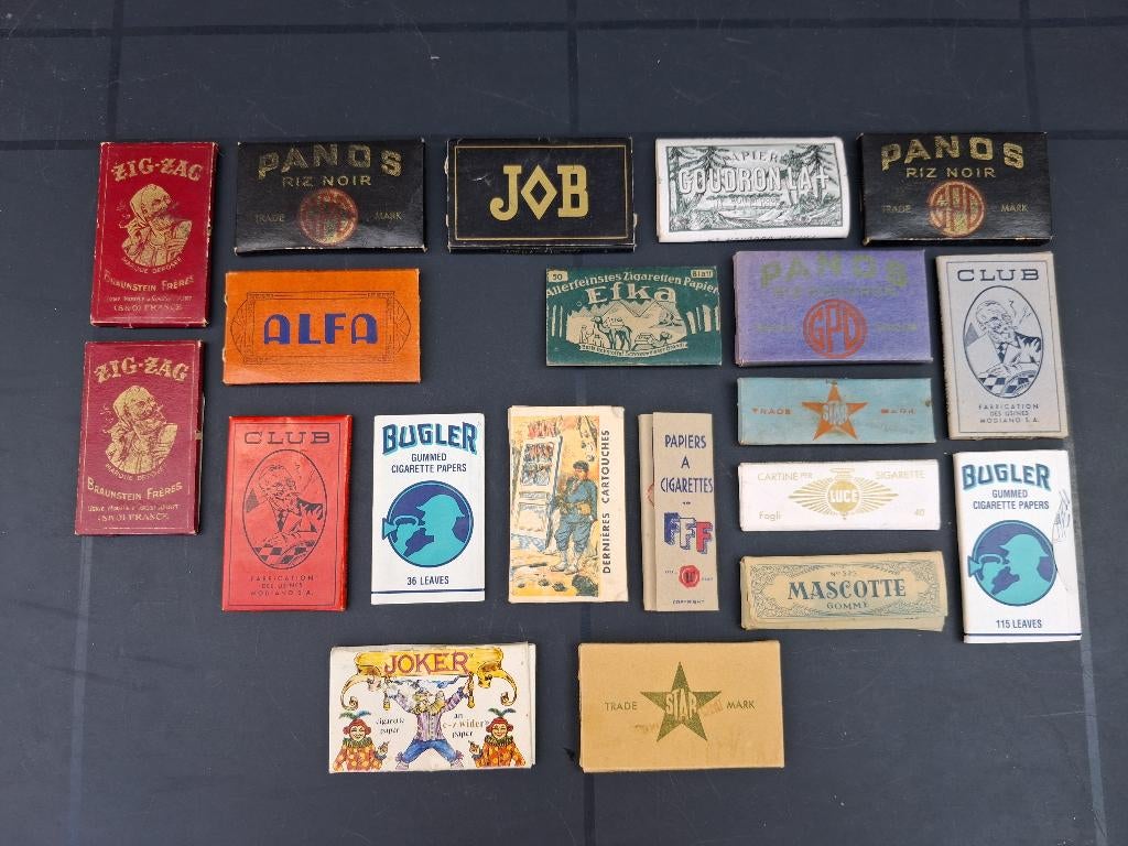20 stuks oude ongebruikte sigarettenblaadjes, Ophalen of Verzenden, Zo goed als nieuw, Gebruiksvoorwerp