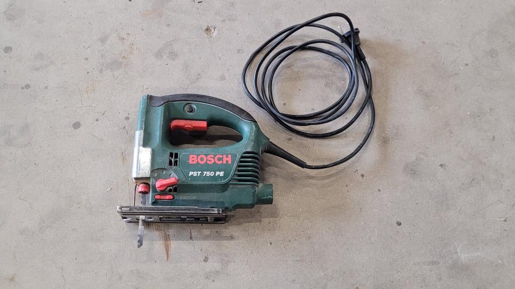 Bosh Decoupeerzaag, Doe-het-zelf en Bouw, Gebruikt, Decoupeerzaag, 600 tot 1200 watt, Ophalen of Verzenden