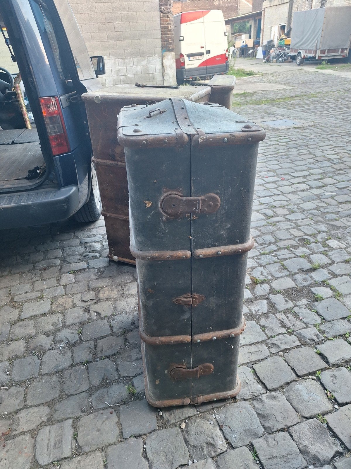 3 grote antieke koffers, Ophalen of Verzenden