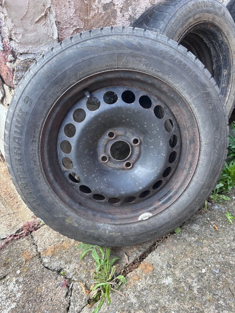 Pneu et jantes Opel Corsa 2014 185/65R15, 15 pouces, Pneus et Jantes, Pneus hiver, Véhicule utilitaire