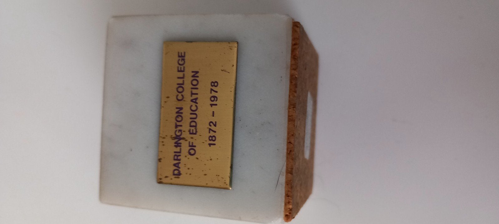 Blokje Darlington College of Education Vita Magis Quam Litte, Ophalen of Verzenden