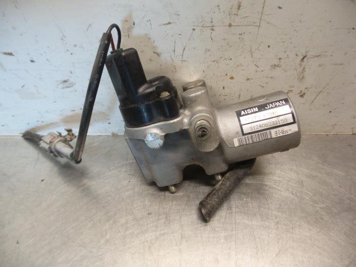 Cylindre de frein principal d'un Toyota Prius (Prius 04-), -, 3 mois de garantie, Toyota, Utilisé