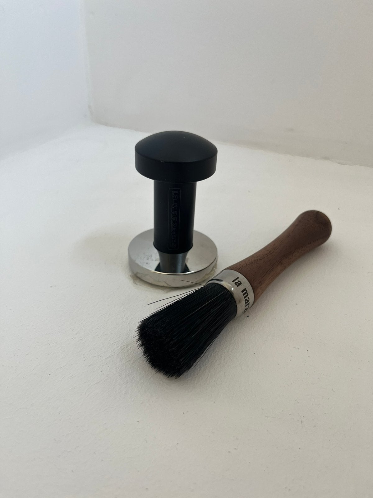 Originele La Marzocco Tamper + Barista Brush, Elektronische apparatuur, Ophalen of Verzenden, Nieuw, Overige merken, Barista-accessoire