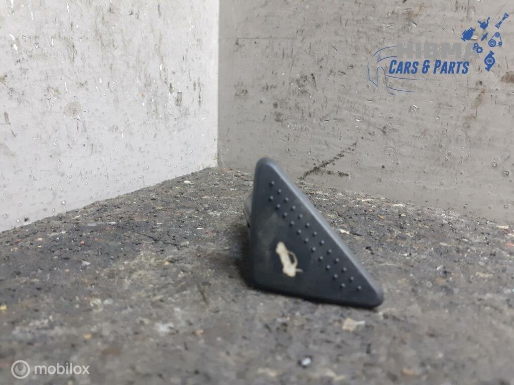 Kofferklep Schakelaar Ford Focus I 98AG189B514AC 98 t/m 05, Gebruikt, Ophalen of Verzenden