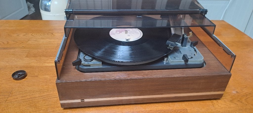 Dual 1019 platenspeler met nieuwe schuifkap in topstaat, Audio, Tv en Foto, Pitch-regelaar, Ophalen of Verzenden, Zo goed als nieuw