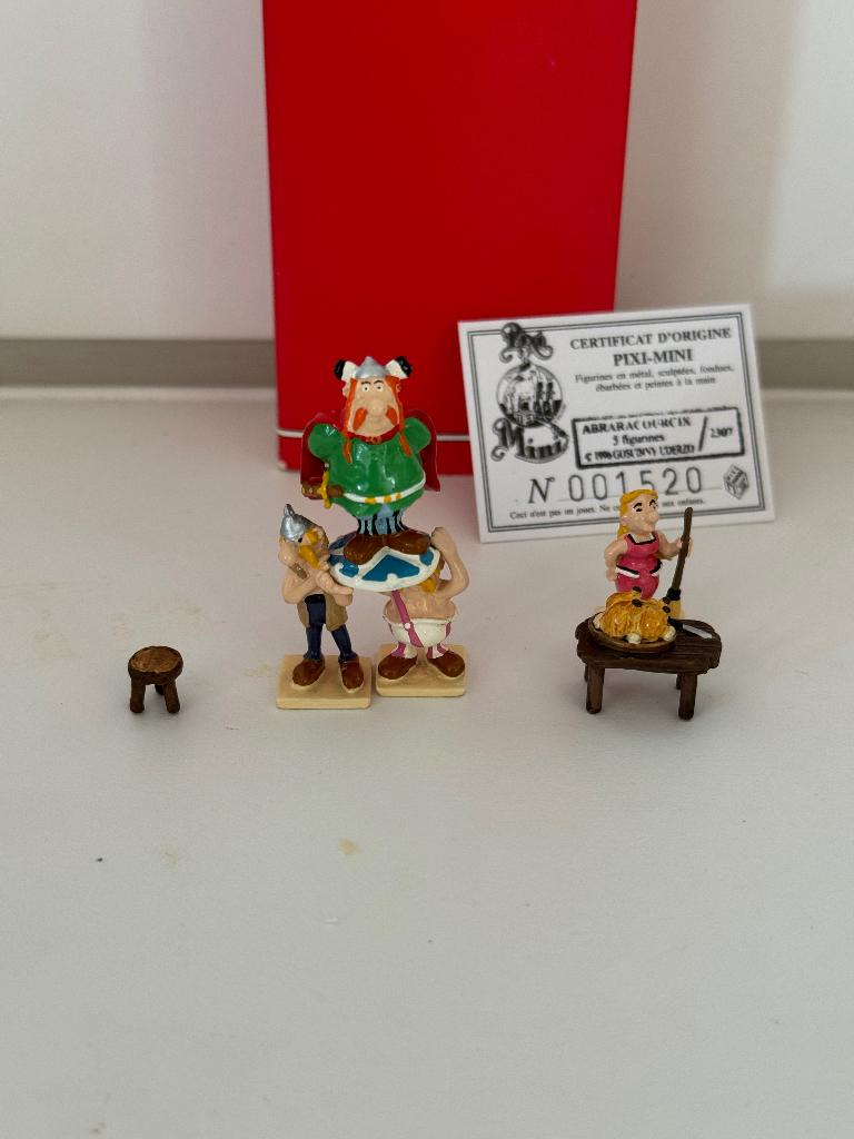 Abraracourcix - 5 figurines - pixi mini village Asterix, Enlèvement ou Envoi