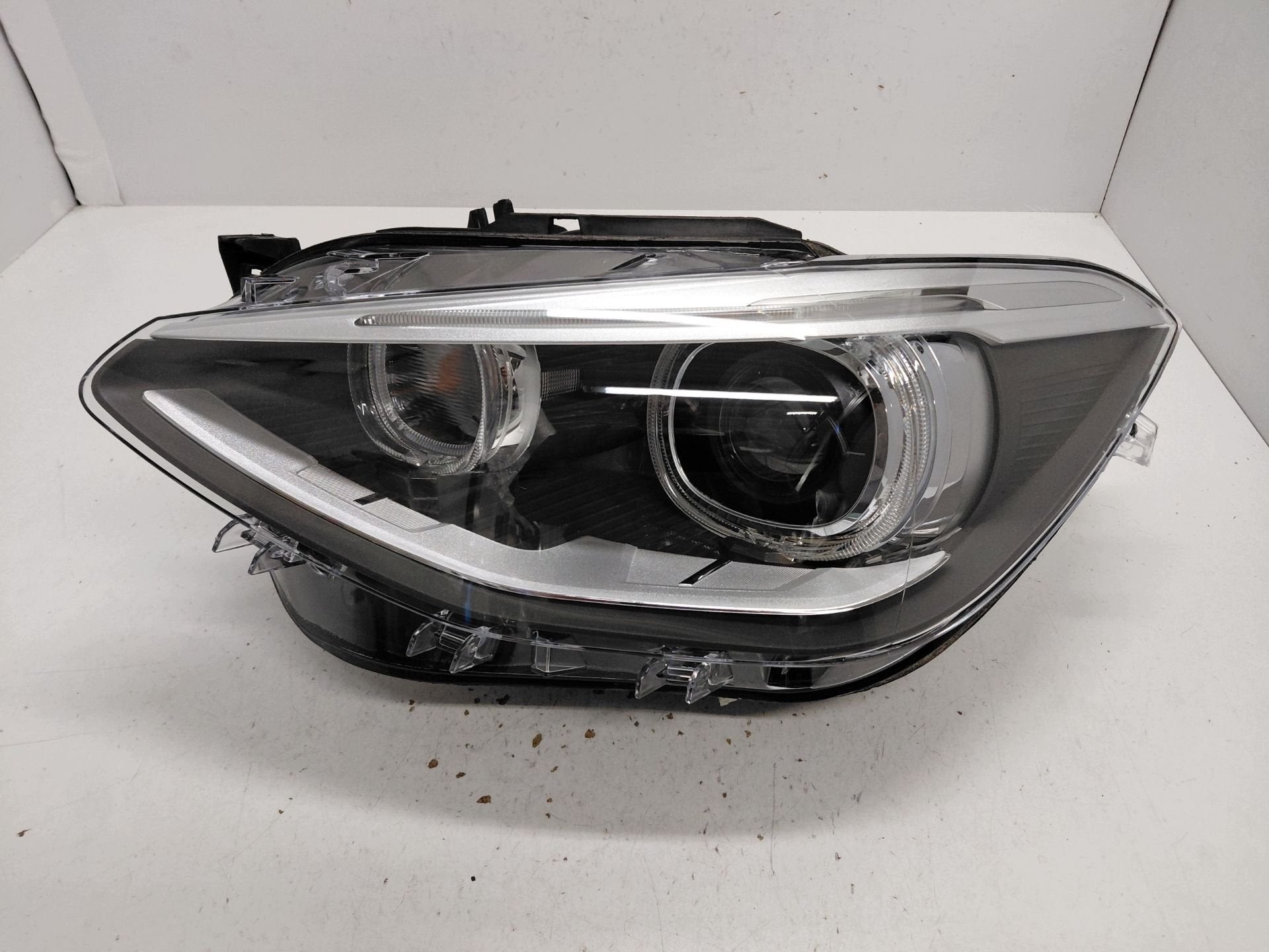 BMW F20 Achterlicht Links 7229677, Auto-onderdelen, Petuelring 130
80788  Munich, DE, Gebruikt, Info@bmw.de, BMW
