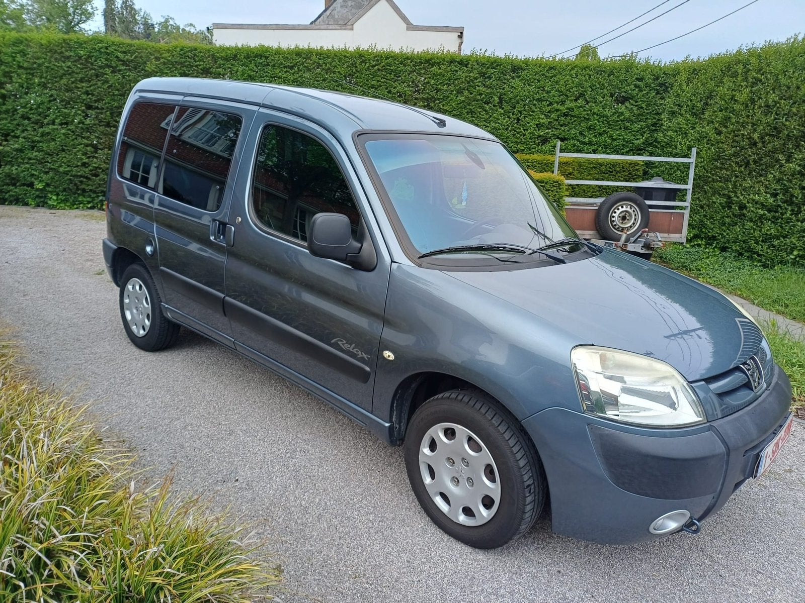 Peugeot Partner 1.6 HDi uit 2007, Voorwielaandrijving, Dealer onderhouden, Zwart, 4 cilinders