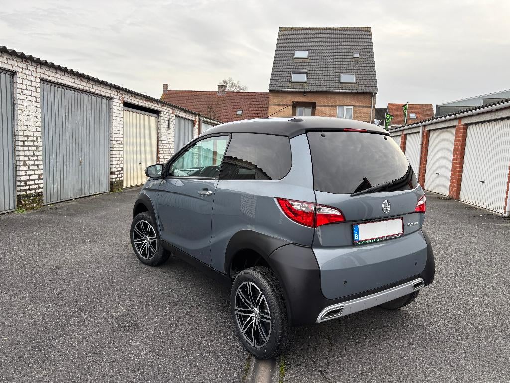 AIXAM CROSSOVER PREMIEM BJ 2020 28000 KM CAMERA ACHTER, Autos, Cuir, Achat, Entreprise, Entretenue par le concessionnaire