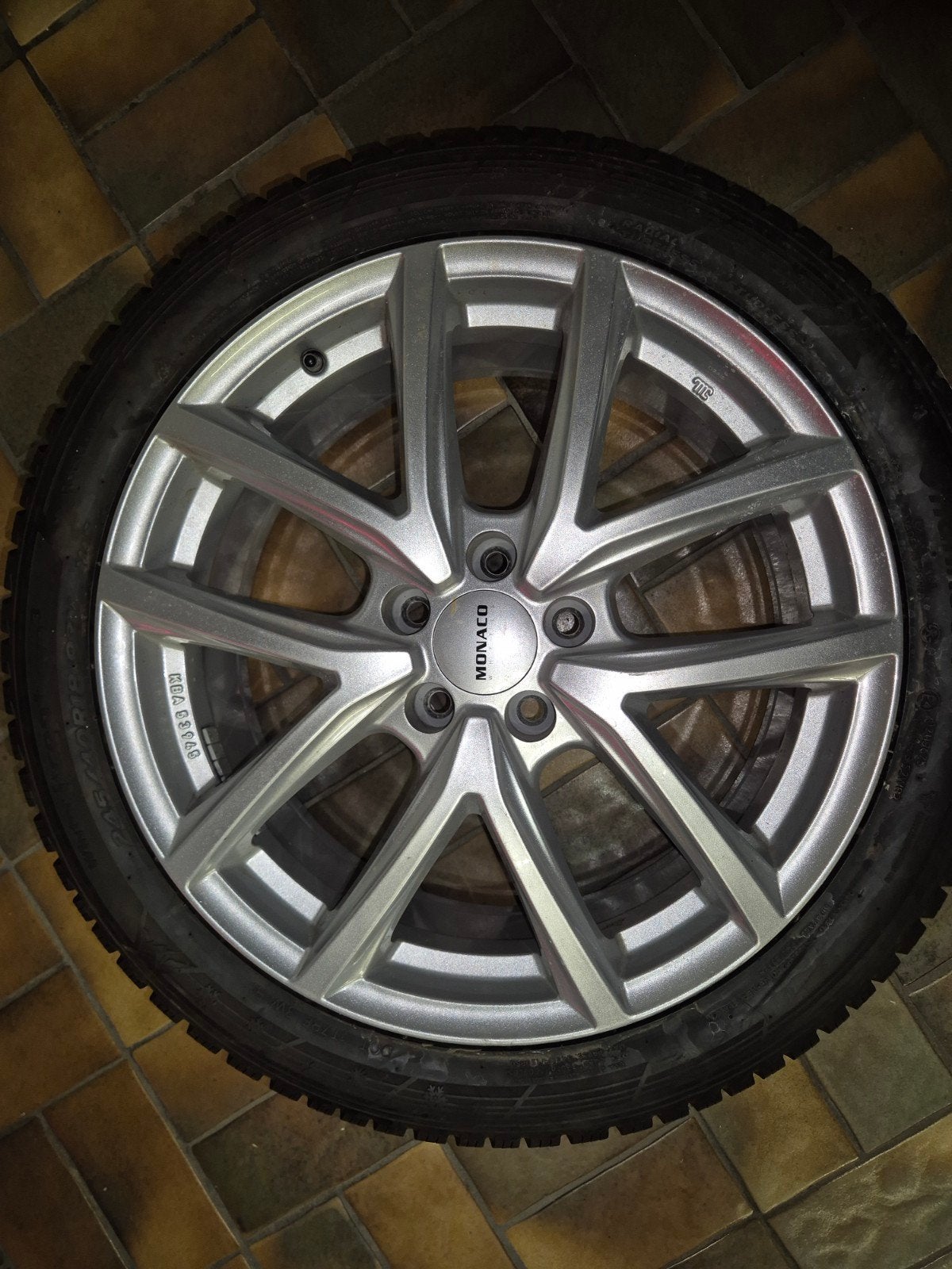 Nieuwe band en velg voor Volvo V60, Enlèvement