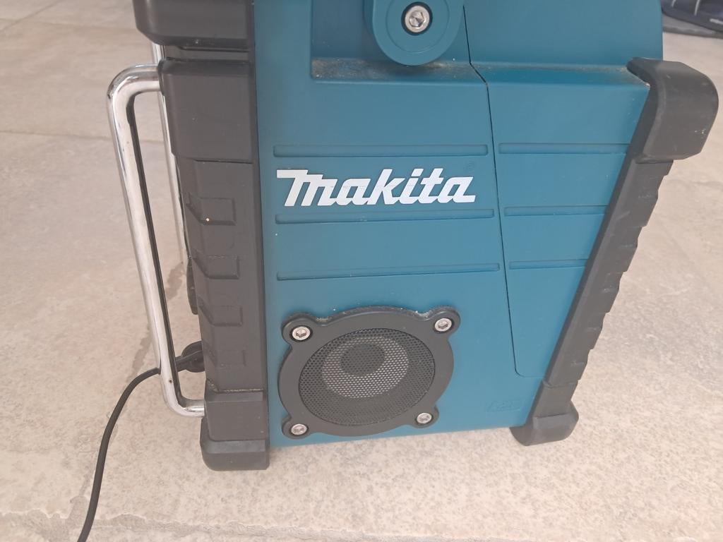 Makita als nieuwe werfradio (zie foto's), Ophalen, Zo goed als nieuw, Bouwradio