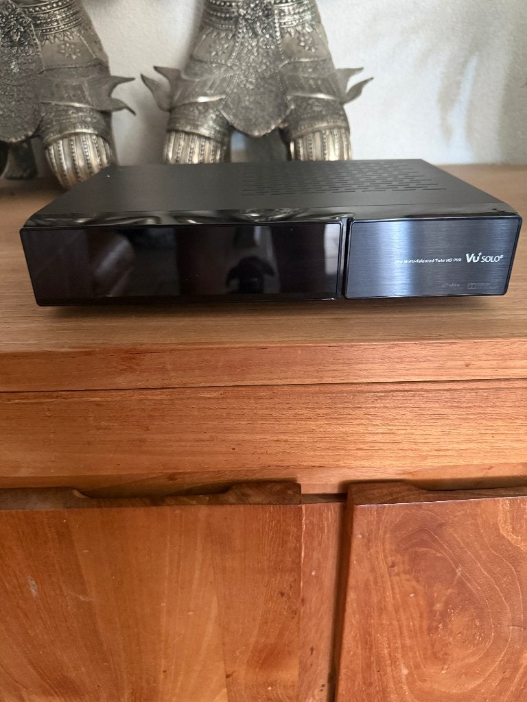 VU+ Solo2 satelliet ontvanger met open PLI 2 tuners, Ophalen of Verzenden, Zo goed als nieuw, (Schotel)antenne-accessoires, Overige merken