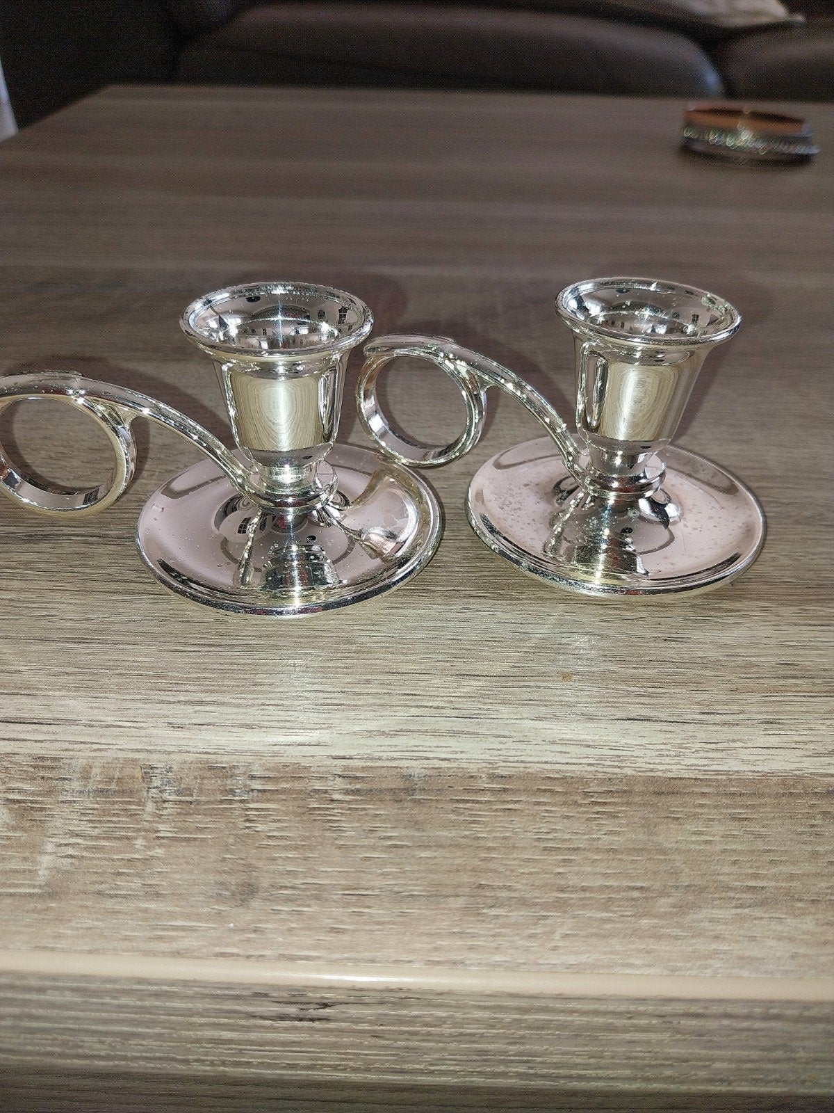 Paar verzilverde kandelaars met handvat – Vintage / Klassiek, Ophalen