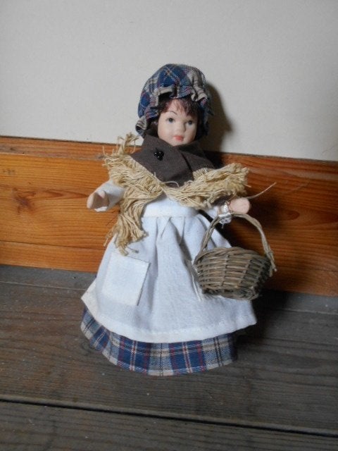 Poupées anciennes en porcelaine/7 pièces pour 10€, Collections, Jouets miniatures, Enlèvement ou Envoi, Comme neuf