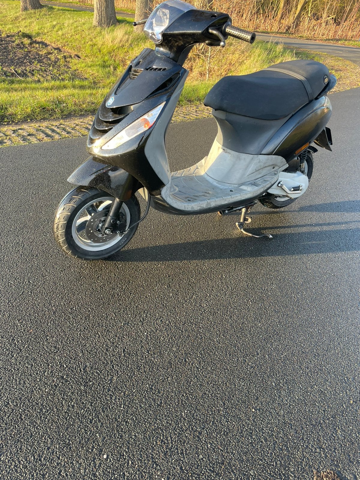 Piaggio zip 2000 2t 2001 50/70, Ophalen, Zo goed als nieuw