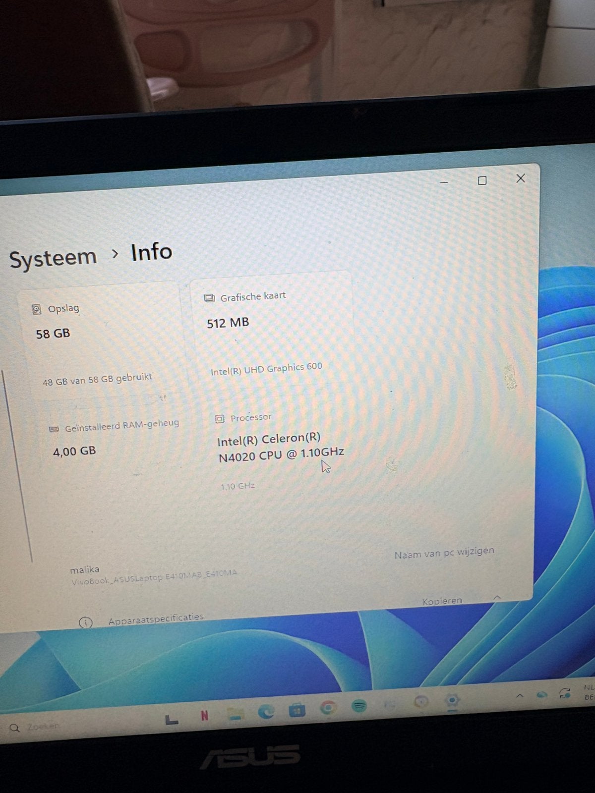 Asus laptop, Computers en Software, Monitoren, Ophalen, Zo goed als nieuw
