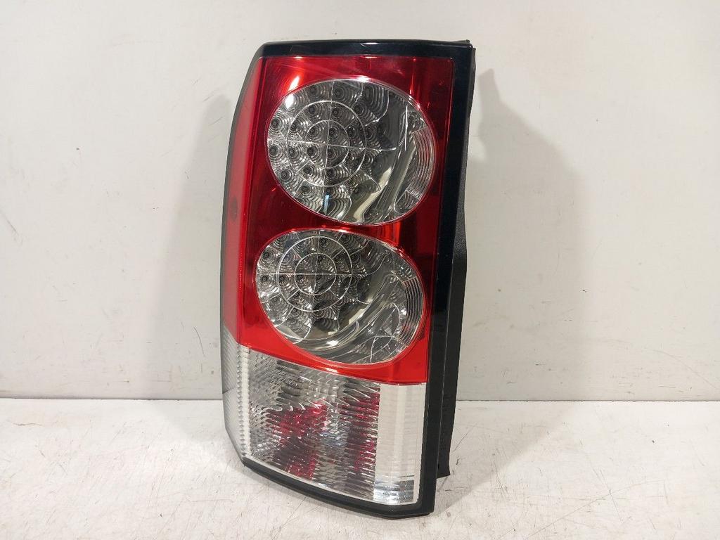 Achterlicht links buiten Land Rover Discovery, Onderdelen@venauto.nl, Van der Ven Autorecycling B.V., Ettenseweg 76, 4706 PB Roosendaal, The Netherlands