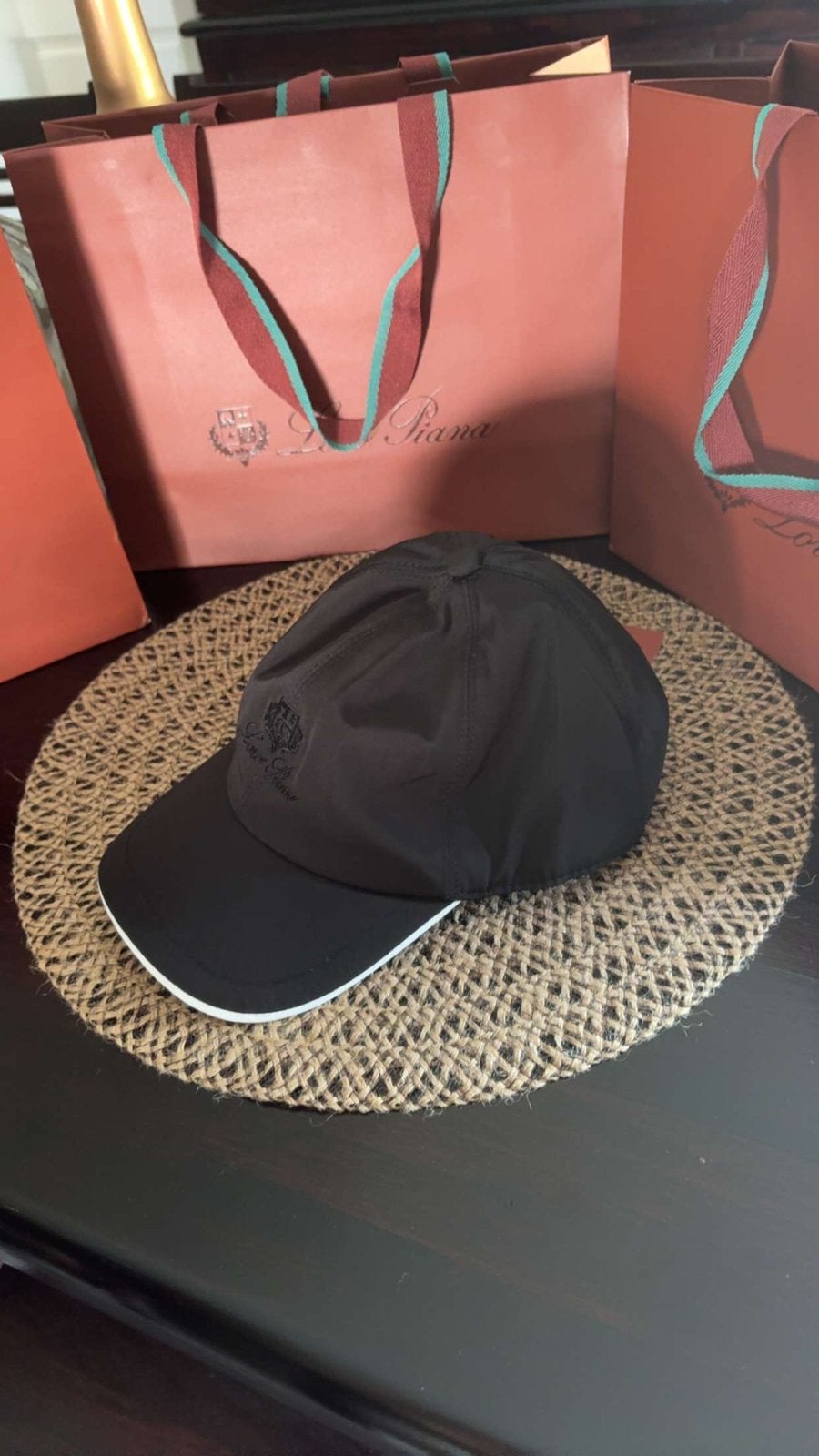 Loro Piana Pet, Ophalen of Verzenden, Zo goed als nieuw, Pet
