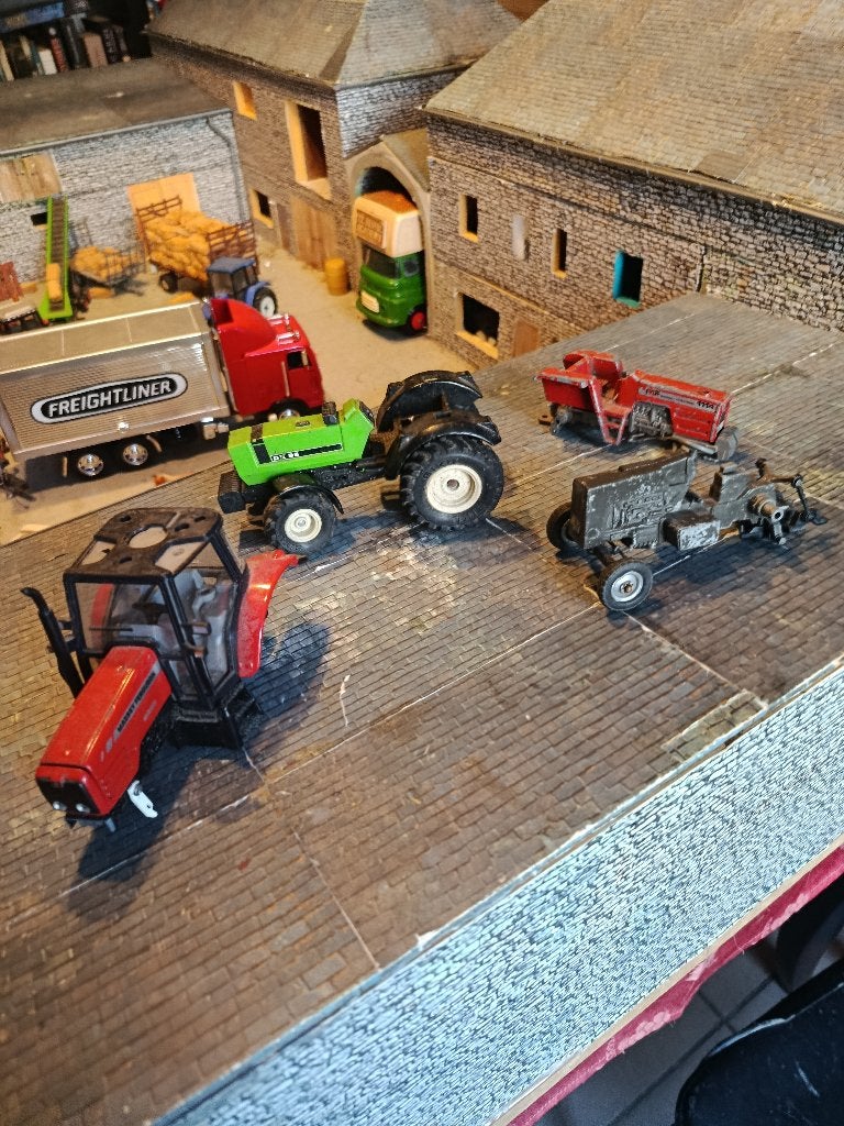 Lot d'épaves de tracteurs (Gratuit à l'achat de min 15€ ), Hobby & Loisirs créatifs, Enlèvement ou Envoi, Utilisé, Tracteur et Agriculture