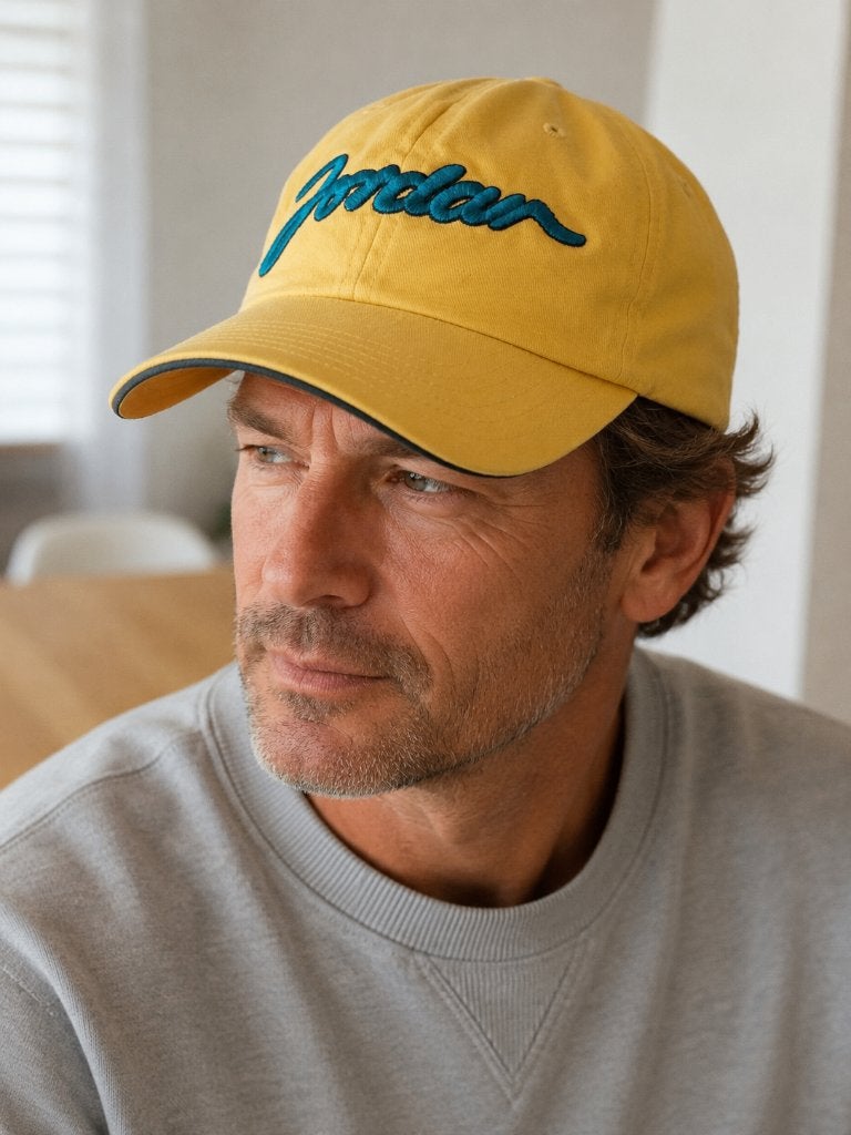 Iconic vintage Jordan F1 Team Cap - one size fits, Ophalen of Verzenden, Zo goed als nieuw, Pet of Muts