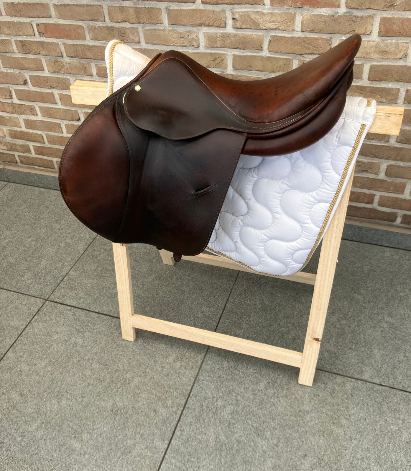 Springzadel Luc Childeric 17,5 inch, Ophalen of Verzenden, Zo goed als nieuw