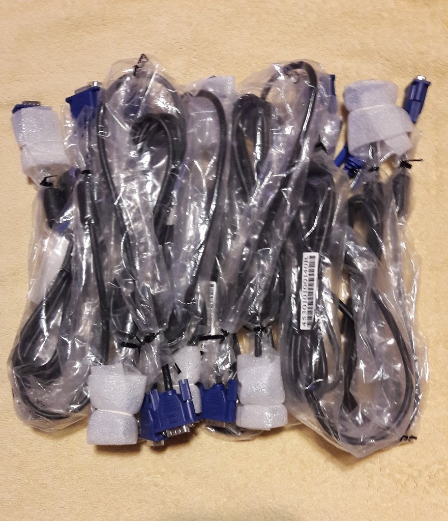 Lot de 10 câbles VGA neufs , encore emballés, Informatique & Logiciels, Moniteurs, Enlèvement ou Envoi, Neuf, VGA