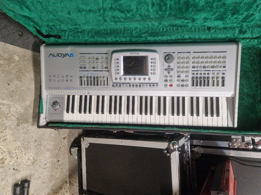 Ketron Audya 5, Muziek en Instrumenten, Aanslaggevoelig, Ophalen, Overige merken, 61 toetsen