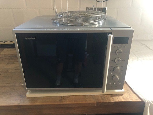 Microgolf/combi oven SHARP 40 liter, Elektronische apparatuur, Microgolfovens, Ophalen, Gebruikt, Draaiplateau, Combi-microgolfoven