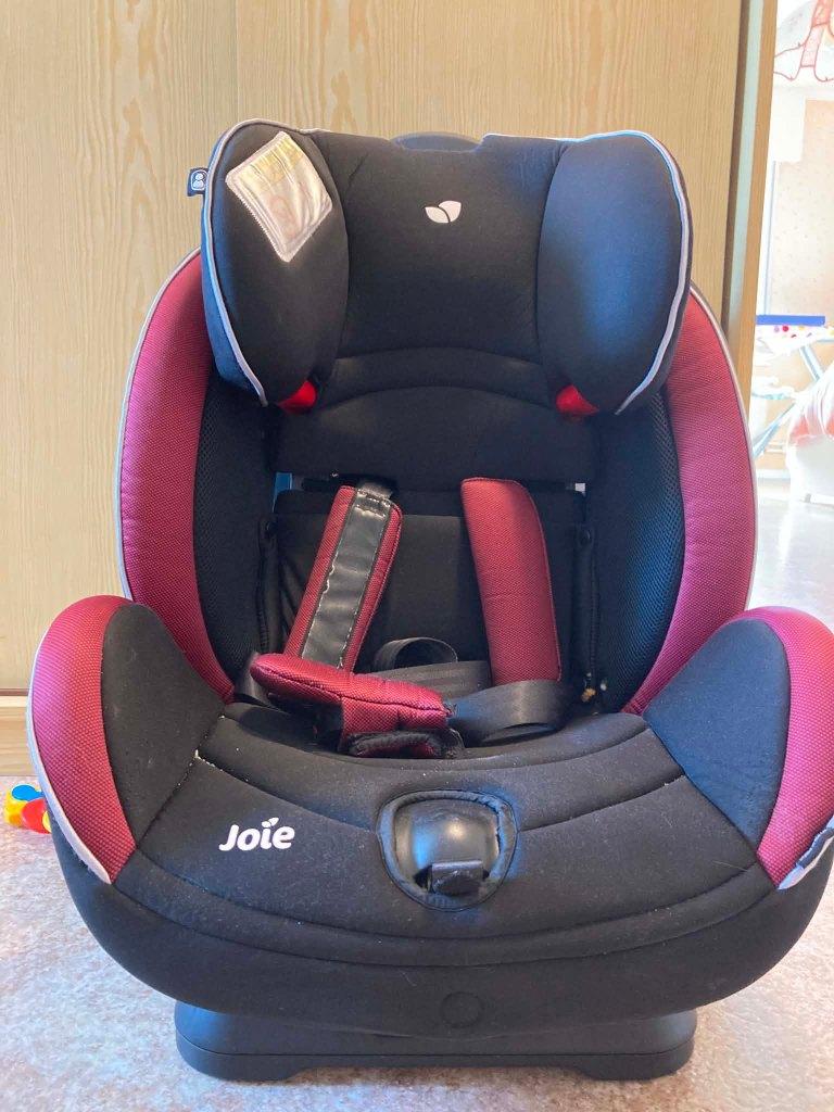 Autostoel - merk Joie, Autogordel, 0 t/m 18 kg, Zijbescherming, Zo goed als nieuw