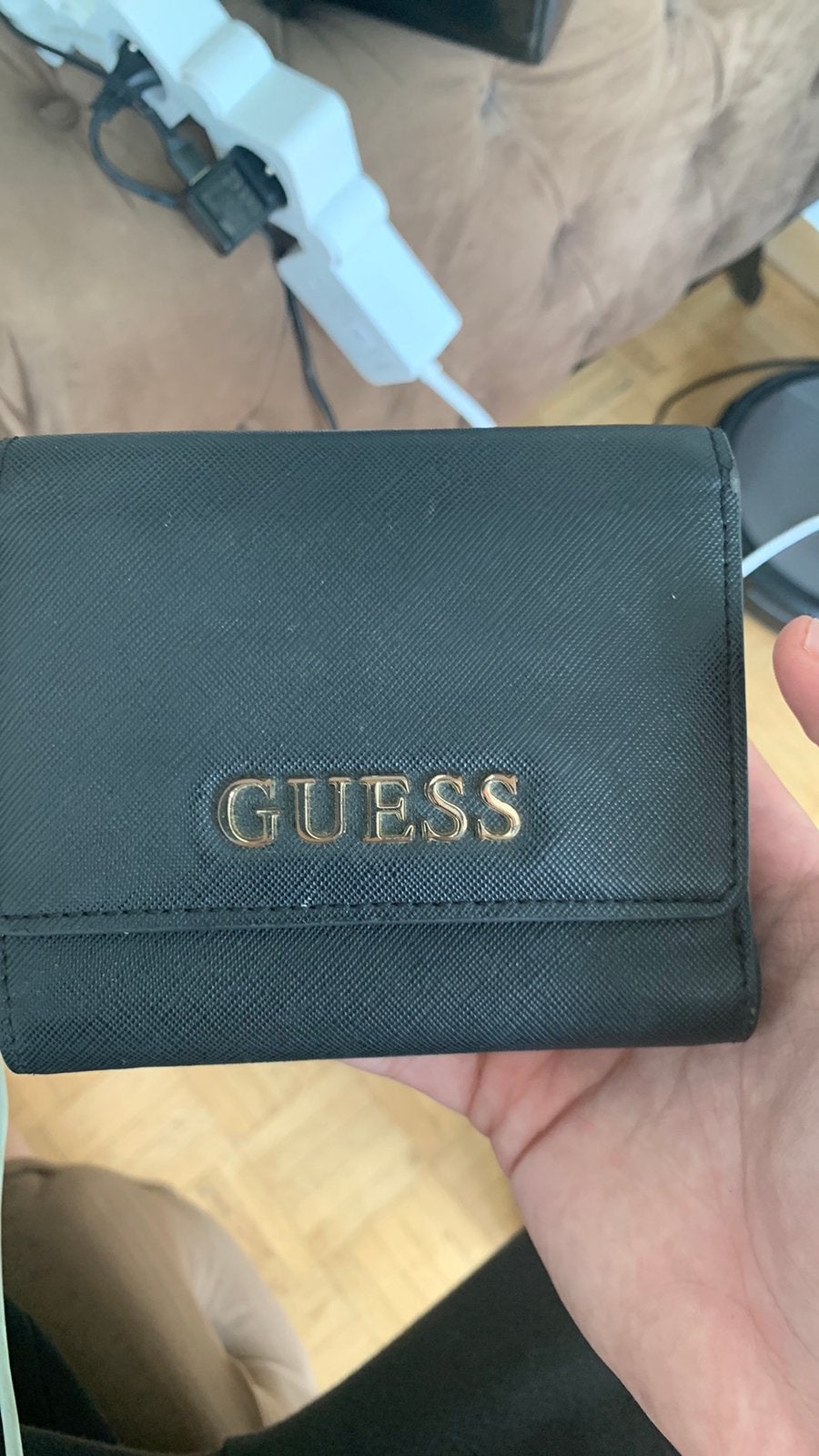 Zwarte GUESS Portemonnee, Handtassen en Accessoires, Ophalen, Zo goed als nieuw