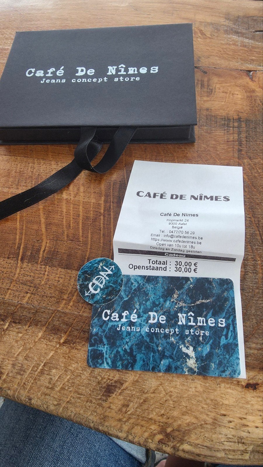 cadeaubon cafe de nimes
