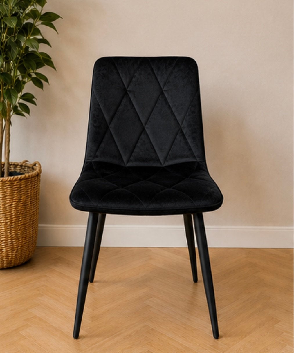 Zwarte living/keuken stoelen ( 30 stuks beschikbaar ), Huis en Inrichting, Stoelen, Ophalen, Modern, elegant, Zwart, Nieuw