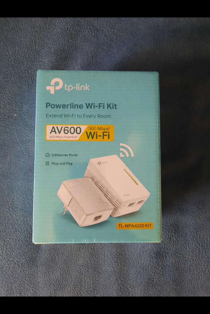 TP-Link AV600 Powerline Wi-Fi Kit TL-WPA4220 KIT, Computers en Software, Netwerk switches, Ophalen, Zo goed als nieuw