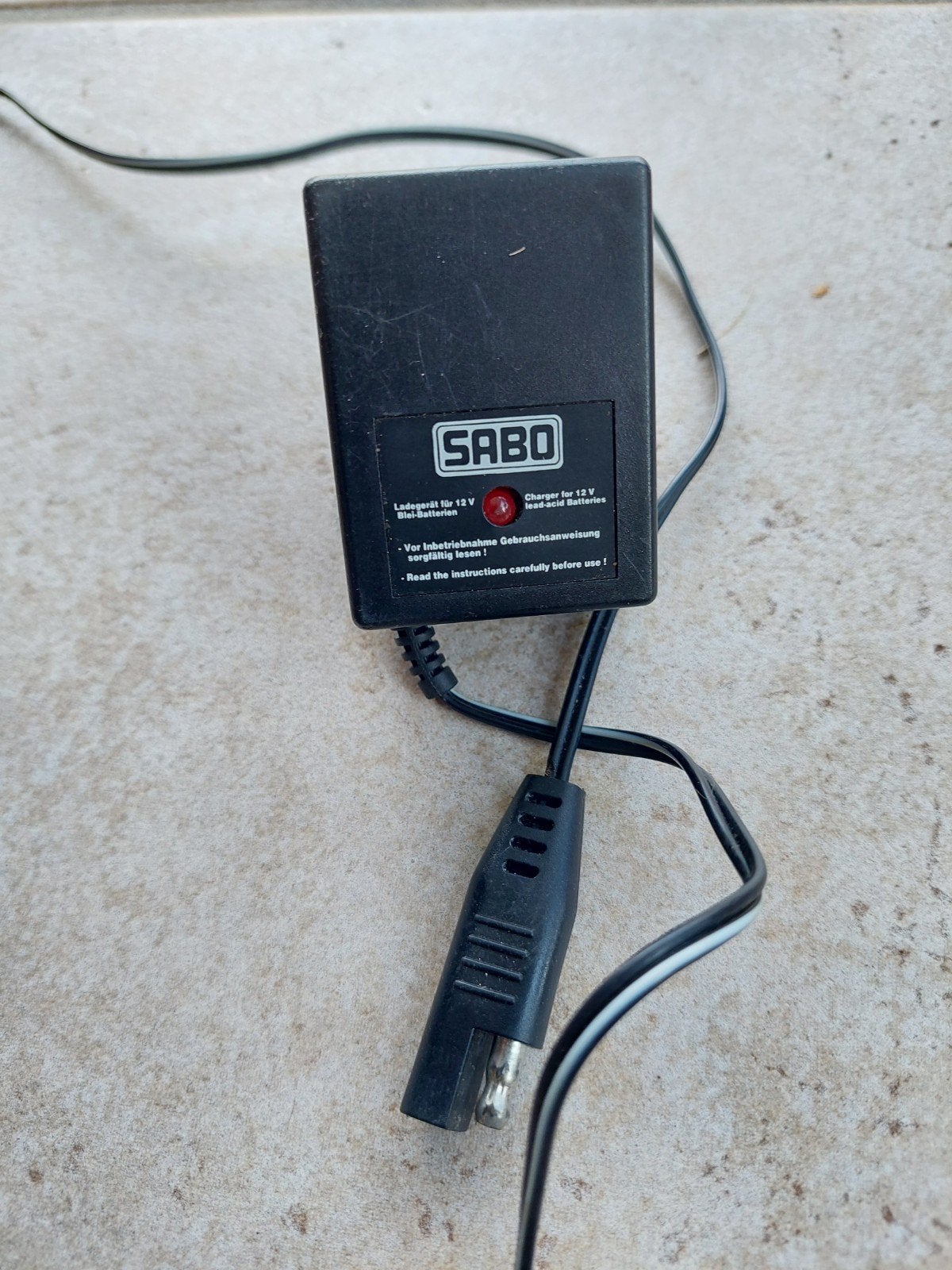 Batterijlader 12V voor Sabo grasmaaier, Sabo, Elektrische starter, Ophalen of Verzenden, Zo goed als nieuw