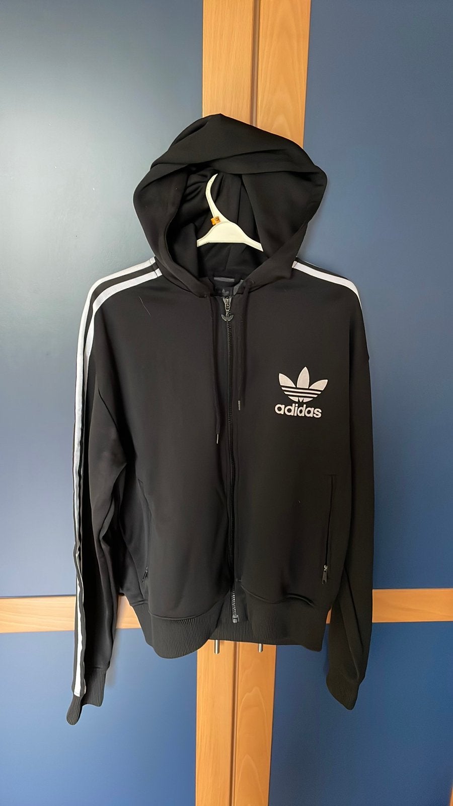 Adidas vest, Ophalen, Zo goed als nieuw