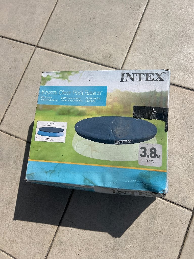 Pool cover, Ophalen, Gebruikt