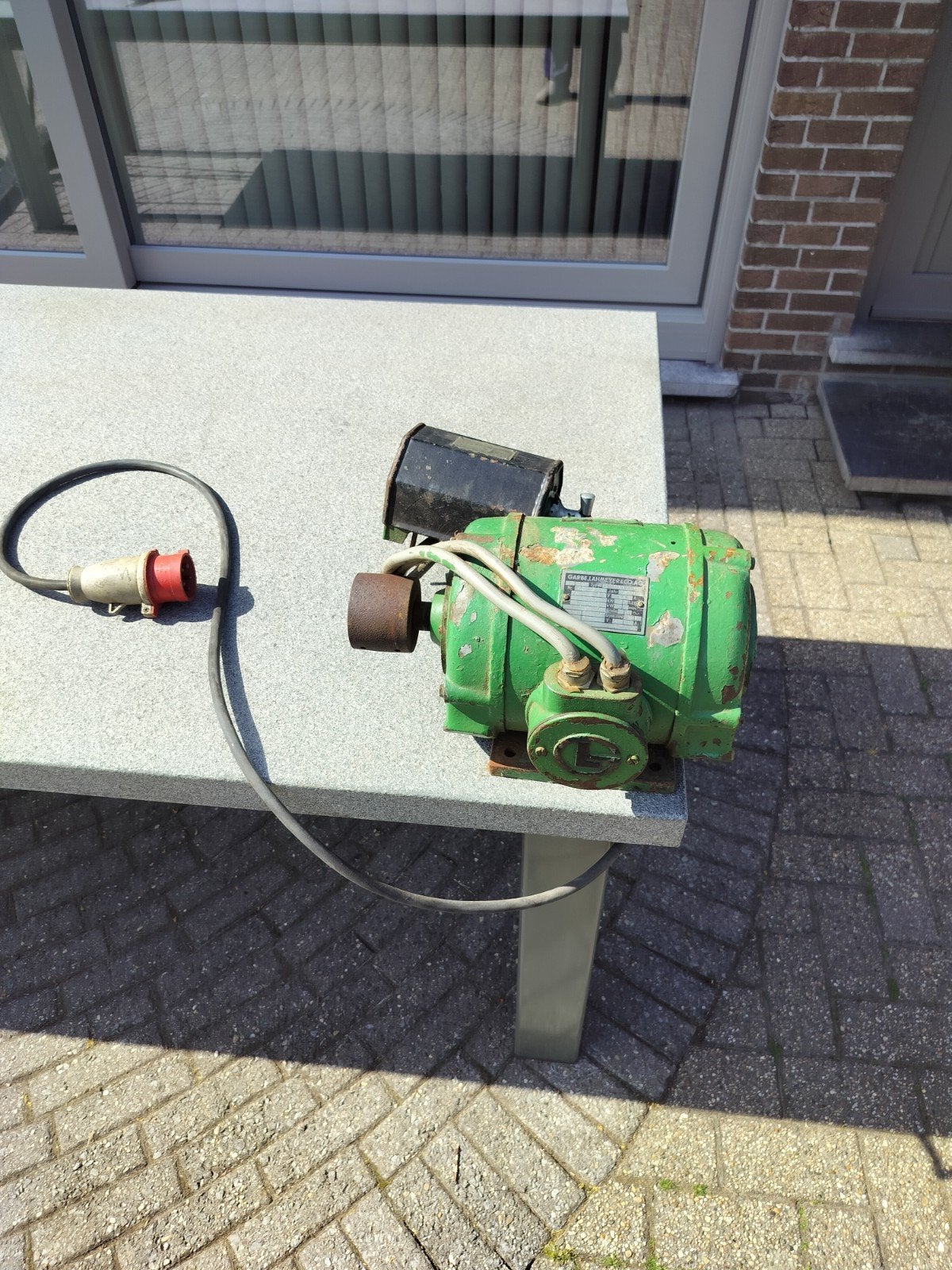 moteur électrique triphasé, Enlèvement