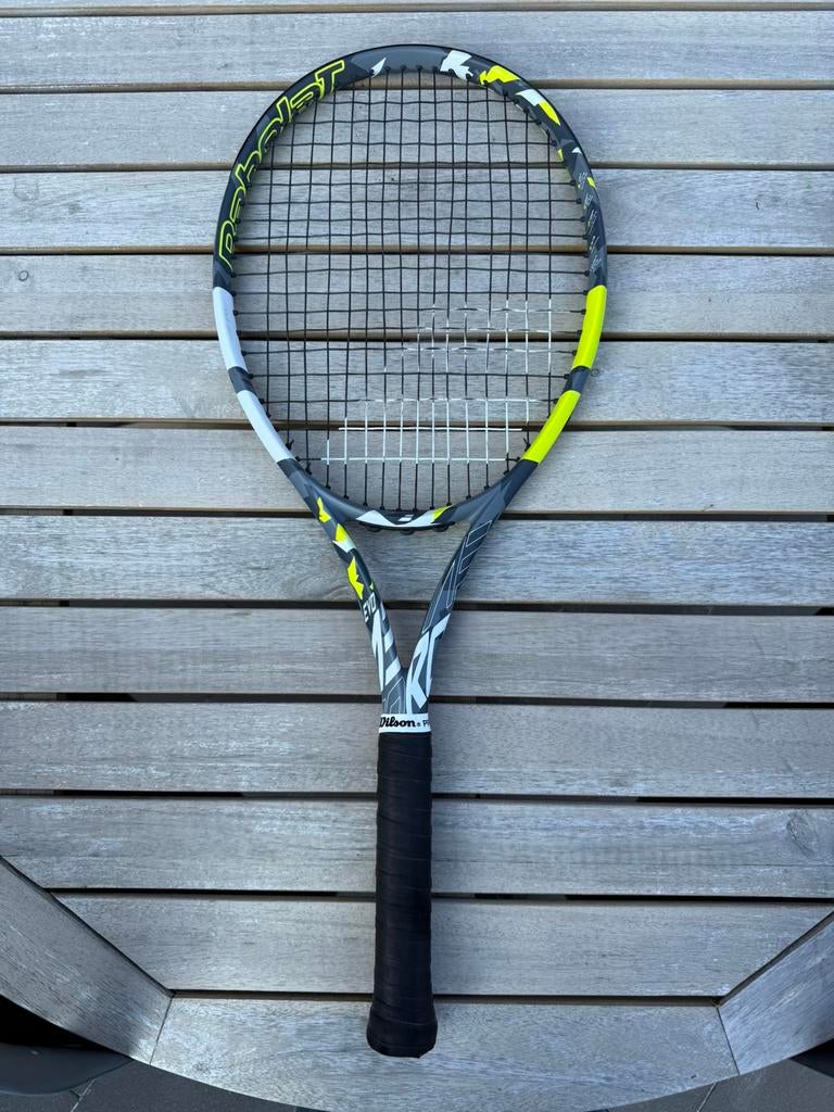 Tennisracket Babolat evo 275gr, Enlèvement, Comme neuf, Raquette, Babolat