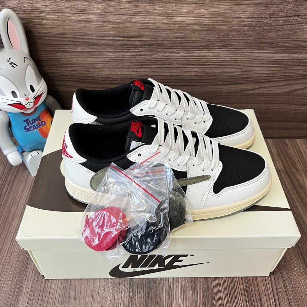 Nike Air Jordan 1 Low Travis Scott Medium Olive, Envoi, Neuf, Autres couleurs, Baskets