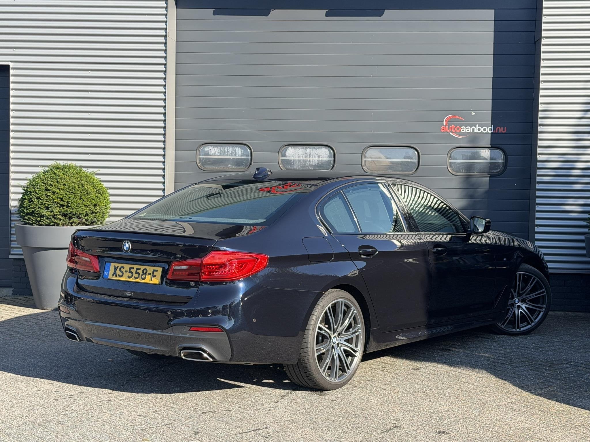 BMW 5 Serie 530d High Executive Edition (automatique), Autos, Cuir, 2000 kg, 6 cylindres, Automatique