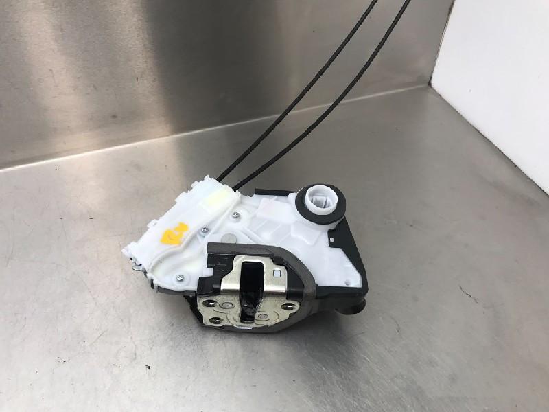 SERRURE DE PORTE RODS AVANT DROIT Toyota Yaris III (P13), Utilisé, Toyota