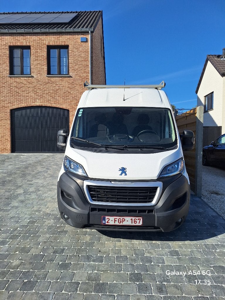 Peugeot Boxer L3H2 165 pk  2020  97.500 km  Dakrek  Trekhaak, Voorwielaandrijving, Stof, 4 cilinders, 2500 kg