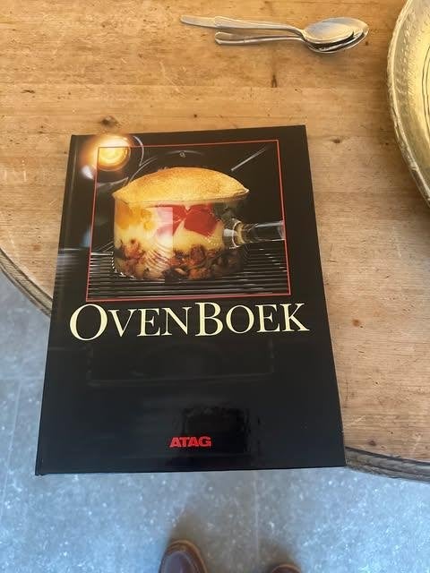 het ovenboek Atag eerste druk 1985, Enlèvement, Neuf, Europe