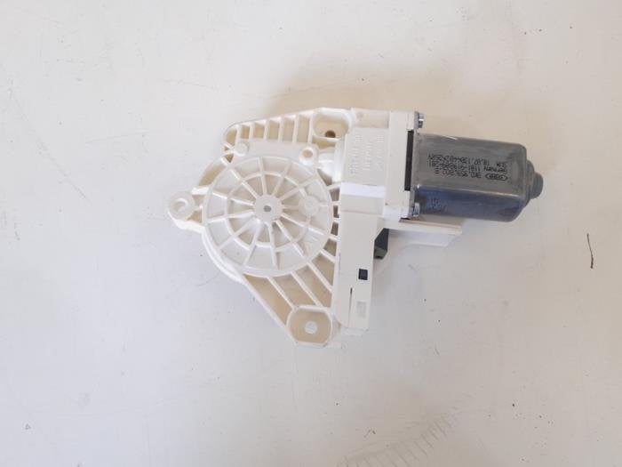 Moteur de vitre portière d'un Audi Q3, -, 3 mois de garantie, Audi, Utilisé